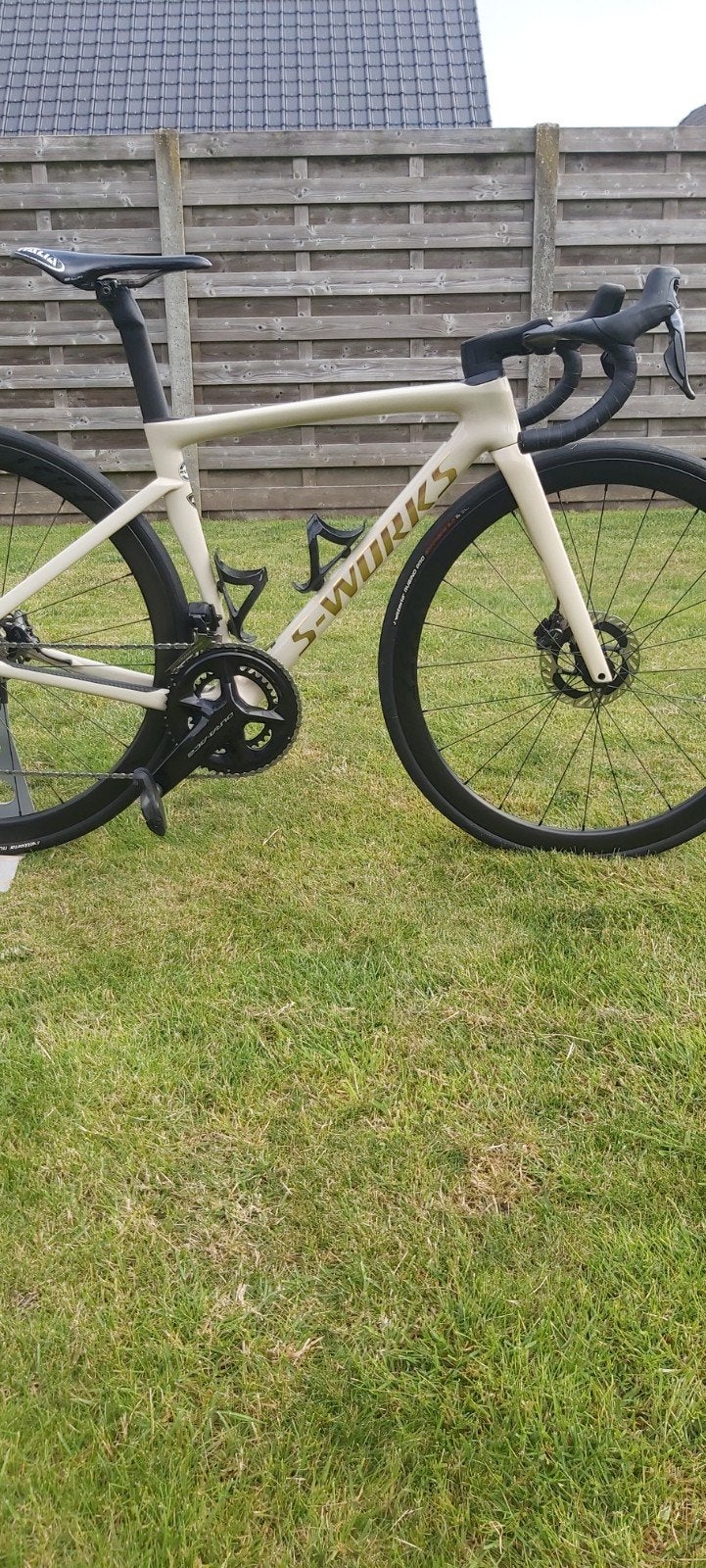 Sworks tarmac, Ophalen