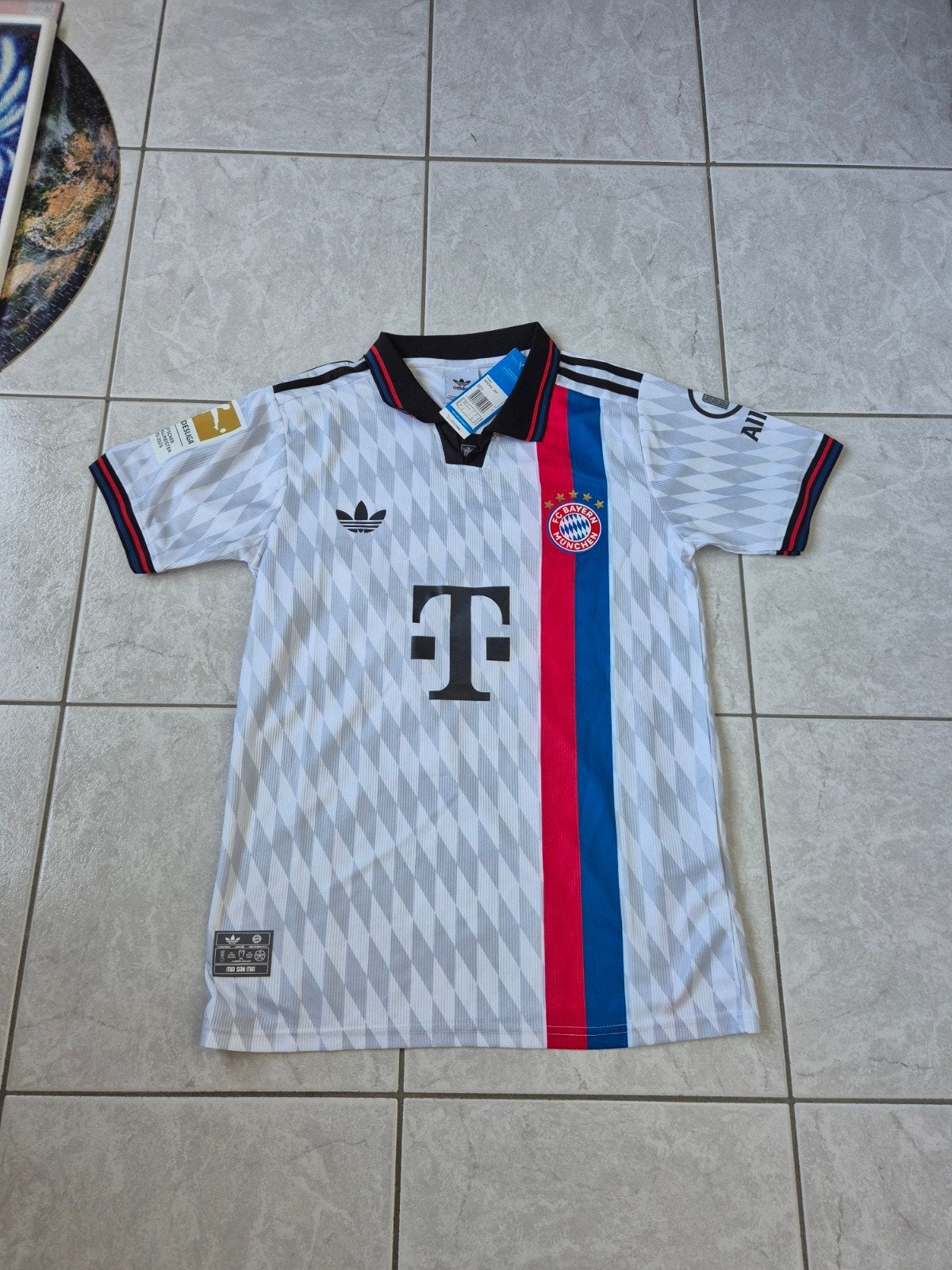 Voetbal truitje. Bayern München.  Maat S, Ophalen of Verzenden, Maat 46 (S) of kleiner