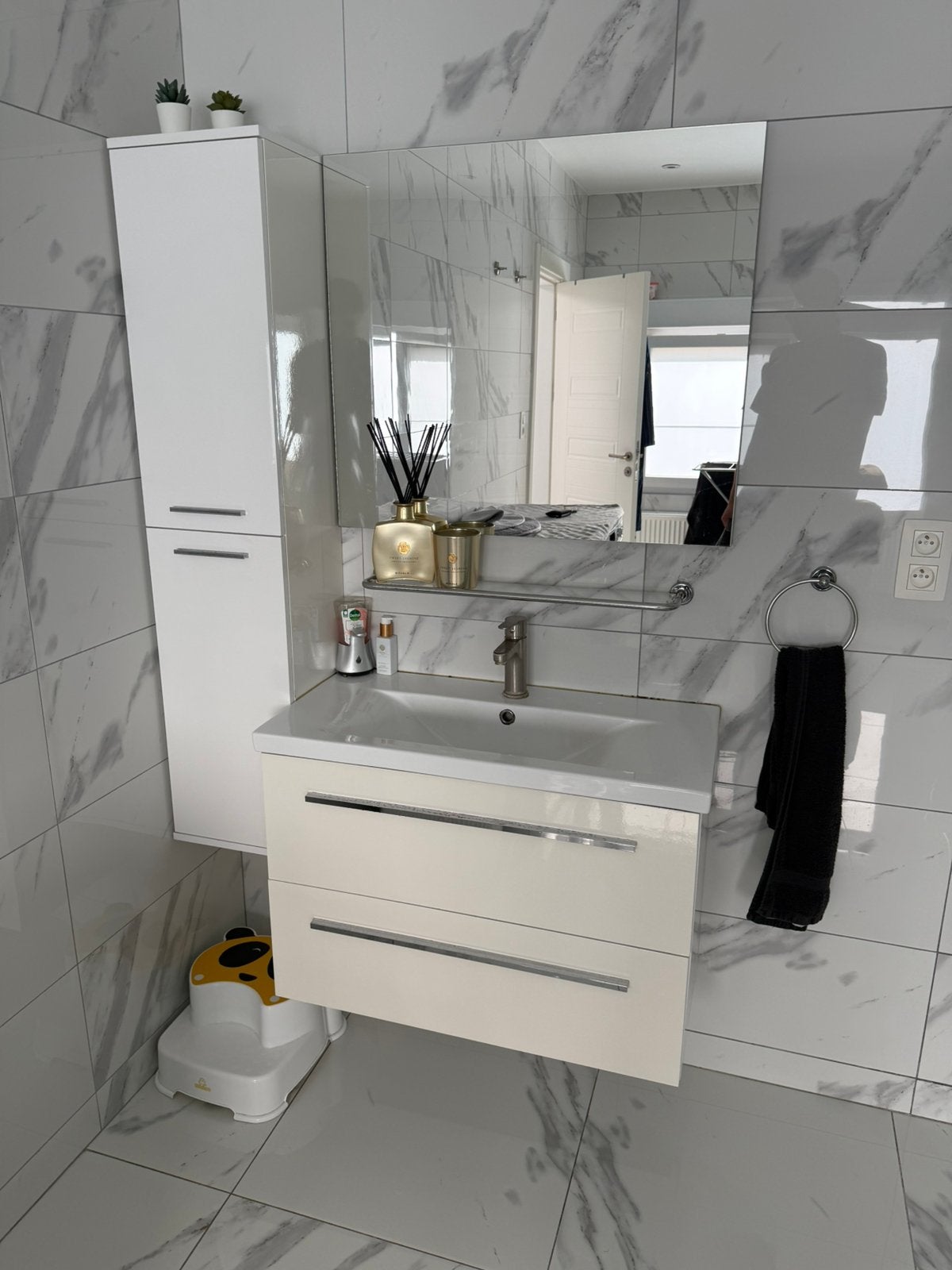 Badkamermeubelset + handoekdroger+ radiator+ wc, Ophalen, Zo goed als nieuw