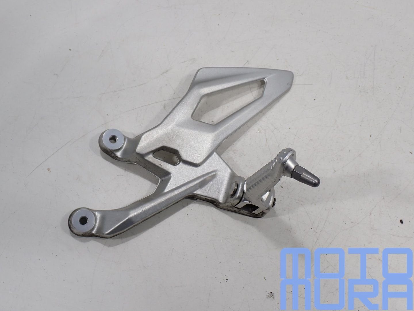 Voetsteun links voor de BMW S 1000 R 2017 - 2020 K47 S1000R, -, Utilisé, -, -