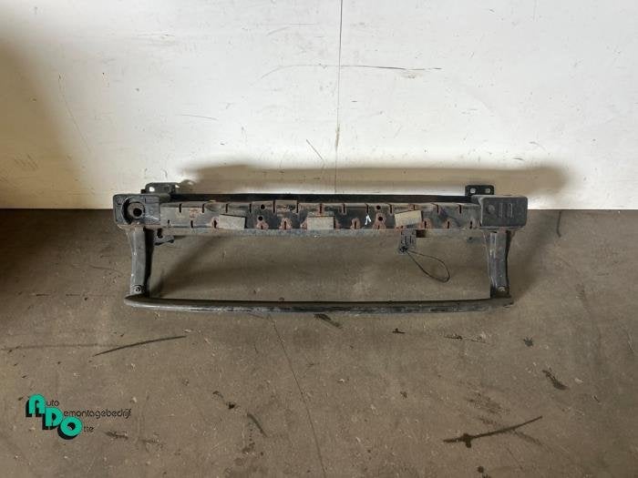 Cadre pare-chocs avant d'un Volkswagen Polo (Polo 09-), Volkswagen, -, 3 mois de garantie, Utilisé