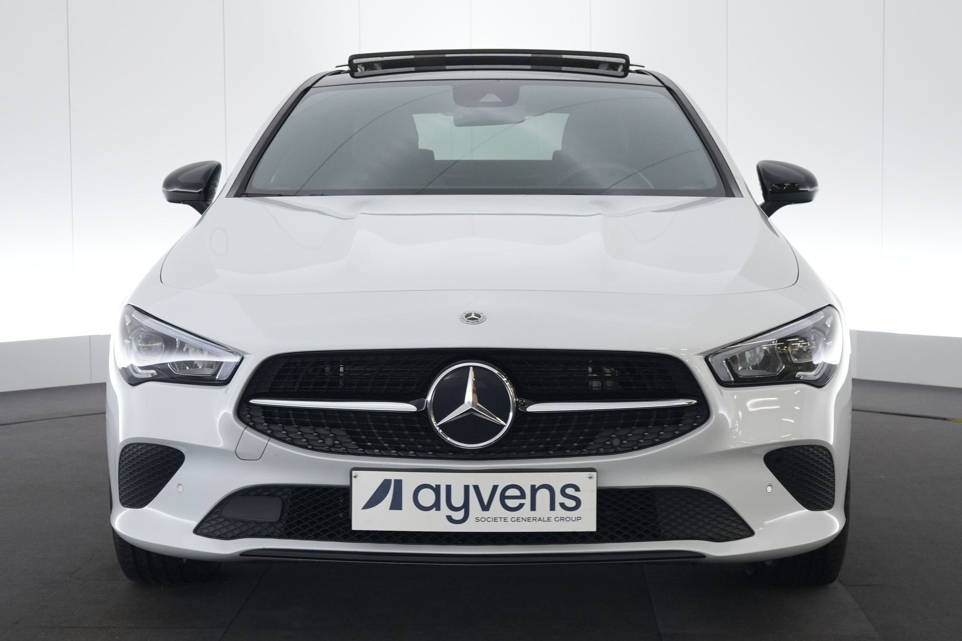 (2CLY030) MERCEDES-BENZ CLA, Stof, Gebruikt, Euro 6, Wit
