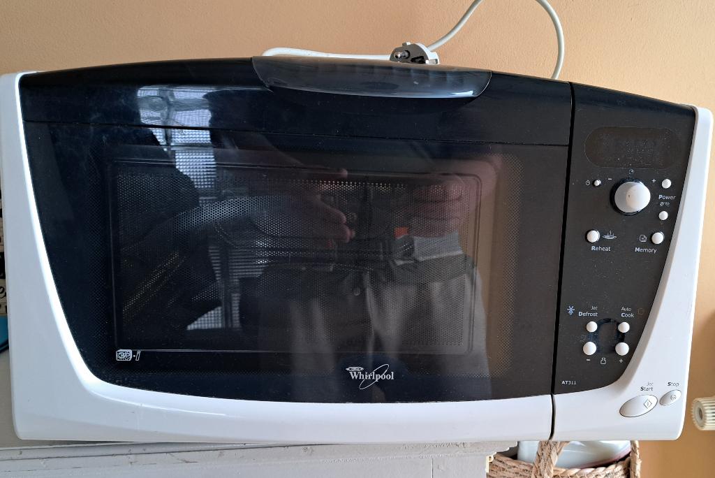micro ondes, Electroménager, Micro-ondes, Enlèvement, Utilisé, 45 à 60 cm, Four