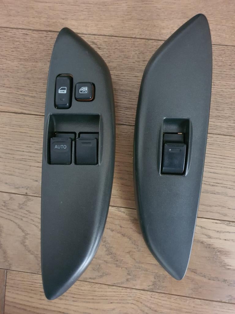 Raam schakelaar set Links + Rechts Toyota Yaris P1, Ophalen of Verzenden, Gebruikt, Toyota