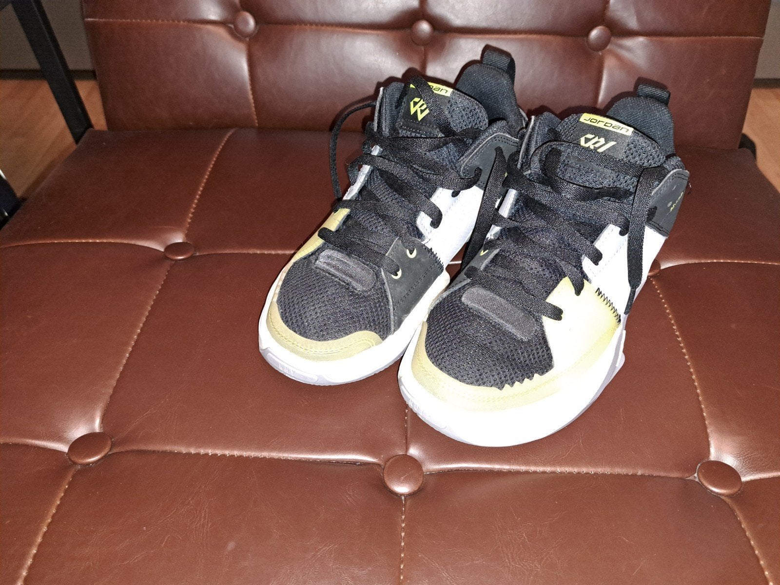 Chaussures homme Nike JORDAN 39 presque neufs, Enlèvement ou Envoi
