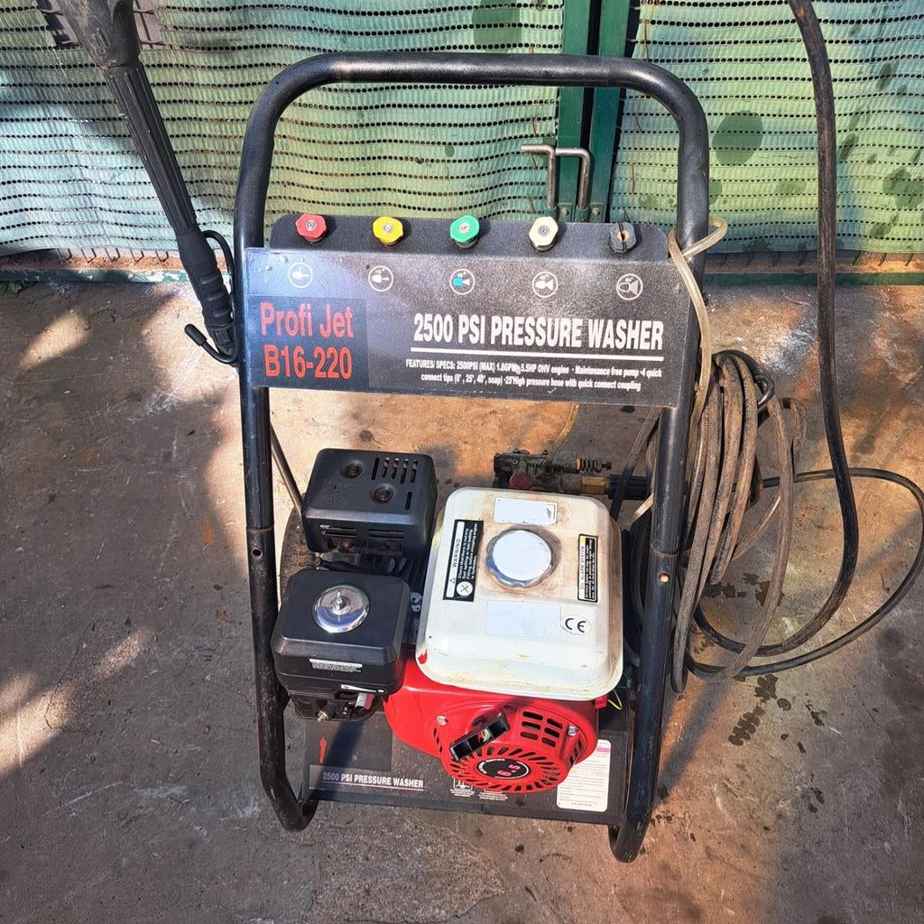 Nettoyeur haute pression  Pour pièces ou réparation, Enlèvement