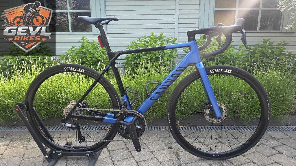 Canyon Ultimate CF SL 8 Ultegra DI2 12 v +Roues en carbone, G, G, G, Comme neuf