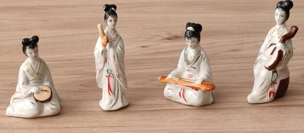 Lot de 4 figurines anciennes en porcelaine fine chinoise –, Antiquités & Art, Enlèvement