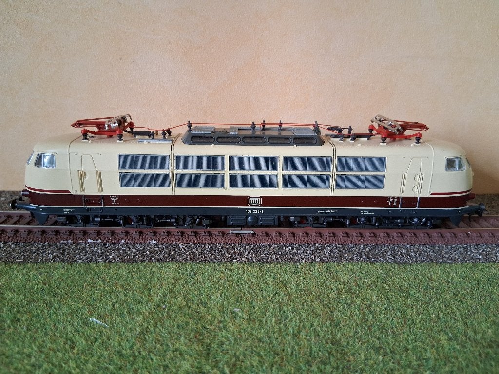 ROCO DB BR 103 DCC Railcom HO, Hobby & Loisirs créatifs, Enlèvement ou Envoi, Roco, Locomotive, Courant continu