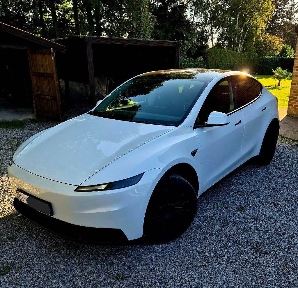 Tesla y propulsion, Autos, Carnet d'entretien, Noir, 5 portes, 220 kW