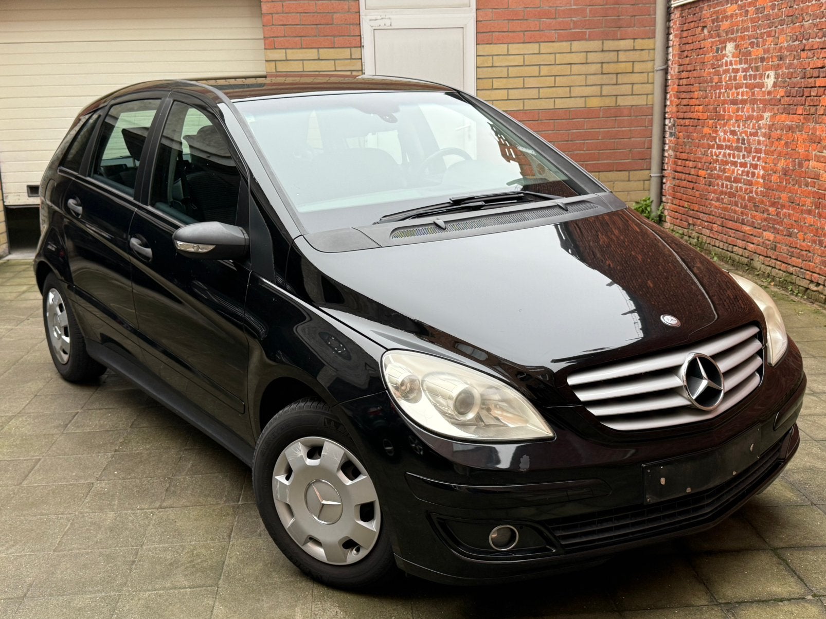 Mercedes B150 1.5i Essence Euro4 1/2007 5 Pts Clim Semi Cuir, Auto's, Voorwielaandrijving, 1498 cc, 4 cilinders, Leder en Stof