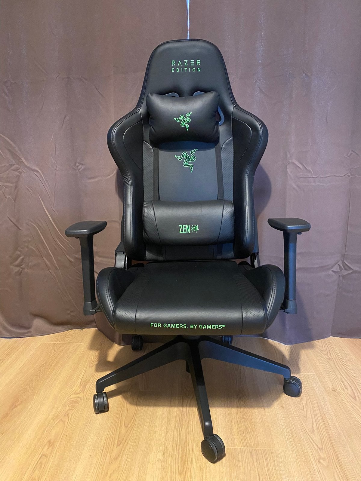 Razer gaming stoel, Huis en Inrichting, Bureaustoelen, Ophalen, Gebruikt, Zwart, Gaming bureaustoel