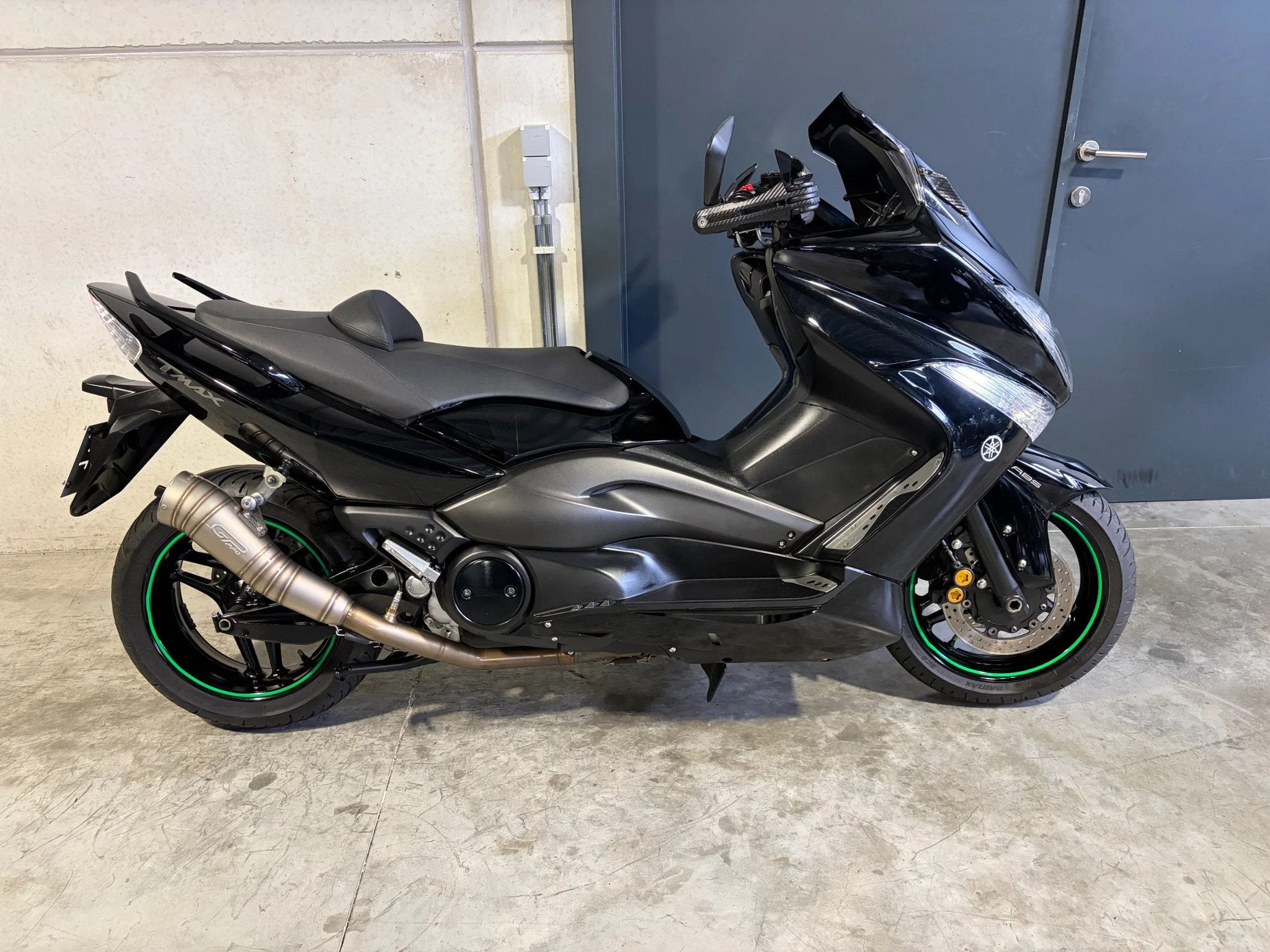 Yamaha Tmax 500 met sportuitlaat (bj 2009), Motoren, Motoren | Yamaha, Scooter, Bedrijf, 12 t/m 35 kW, 500 cc