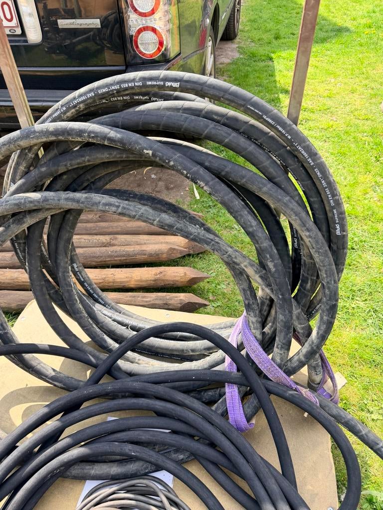Hydraulische slang 25m Bfuid DIN EN853 2SN1 DN25, Zakelijke goederen, Landbouw | Werktuigen, Ophalen, Voertechniek