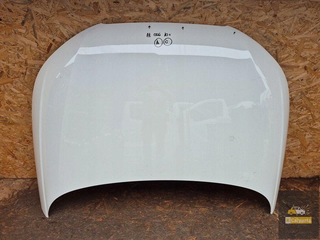 Cache-moteur Audi A1 8X 10-18, AUDI AG, Auto-Union-Strasse 1
85045  Ingolstadt, DE, Audi, Utilisé
