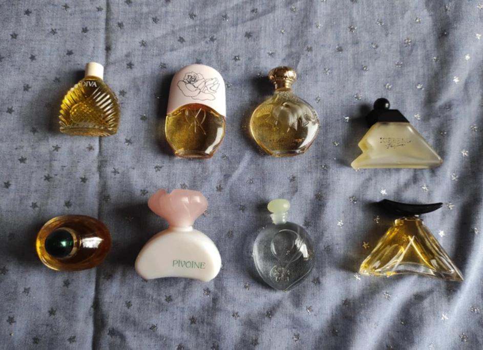 Vintage 8 mini parfums eau de toilette cologne Yves Rocher, Ophalen, Gebruikt, Miniatuur