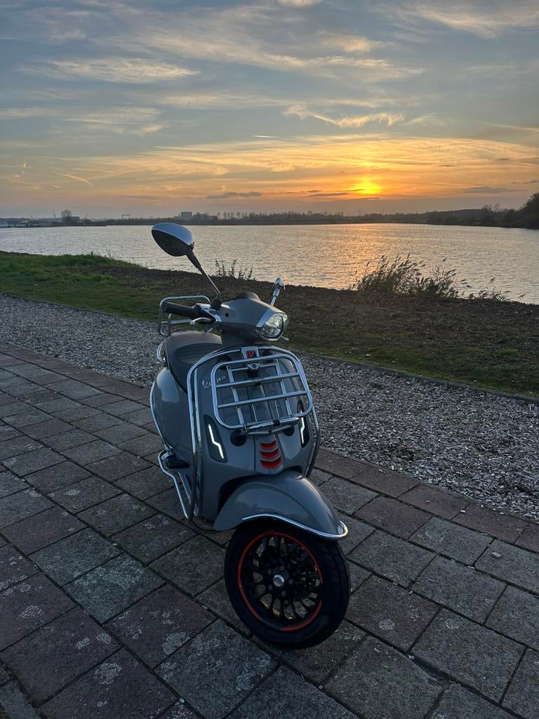 Vespa sprint euro4 2019, Ophalen, Zo goed als nieuw