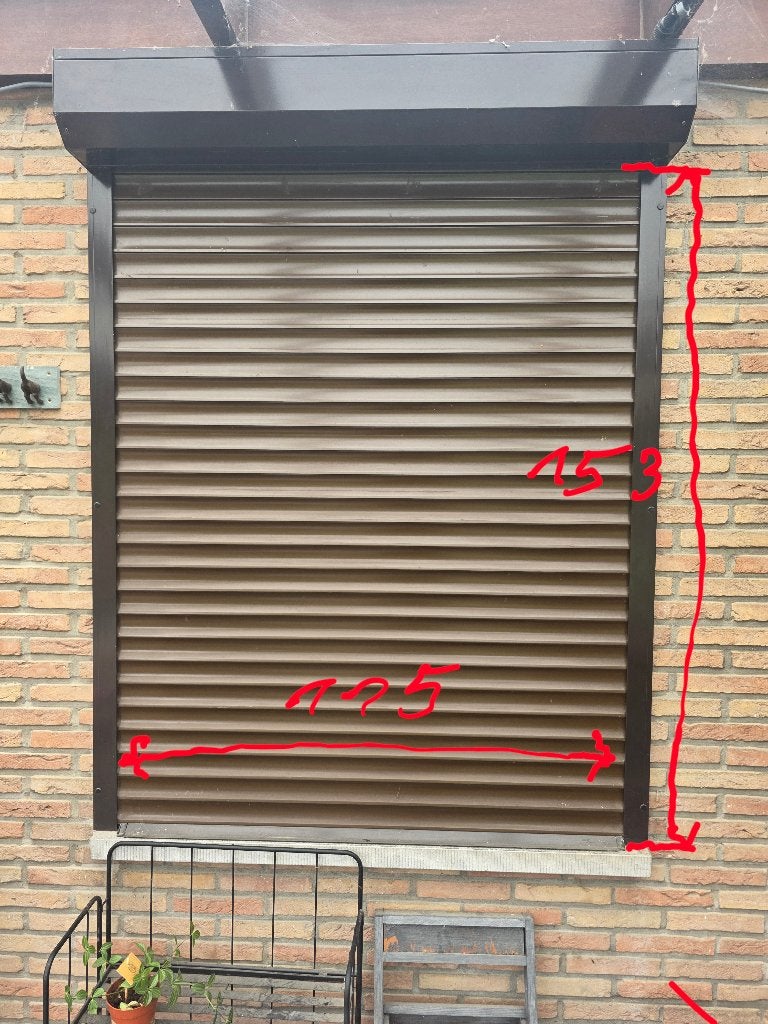 Rolluik bruin 115 x 153, Doe-het-zelf en Bouw, Rolluiken, Gebruikt, 150 tot 200 cm, 100 tot 150 cm, Bruin, Ophalen