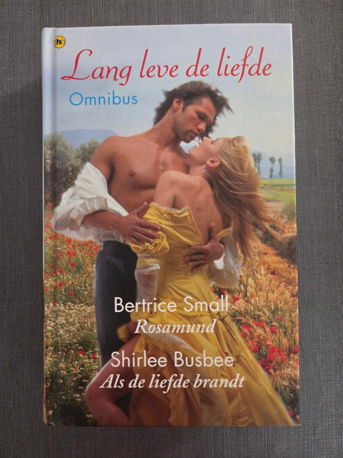 Bertrice Small - Lang leve de liefde, Boeken, Historische romans, Ophalen of Verzenden, Bertrice Small; Shirlee Busbee