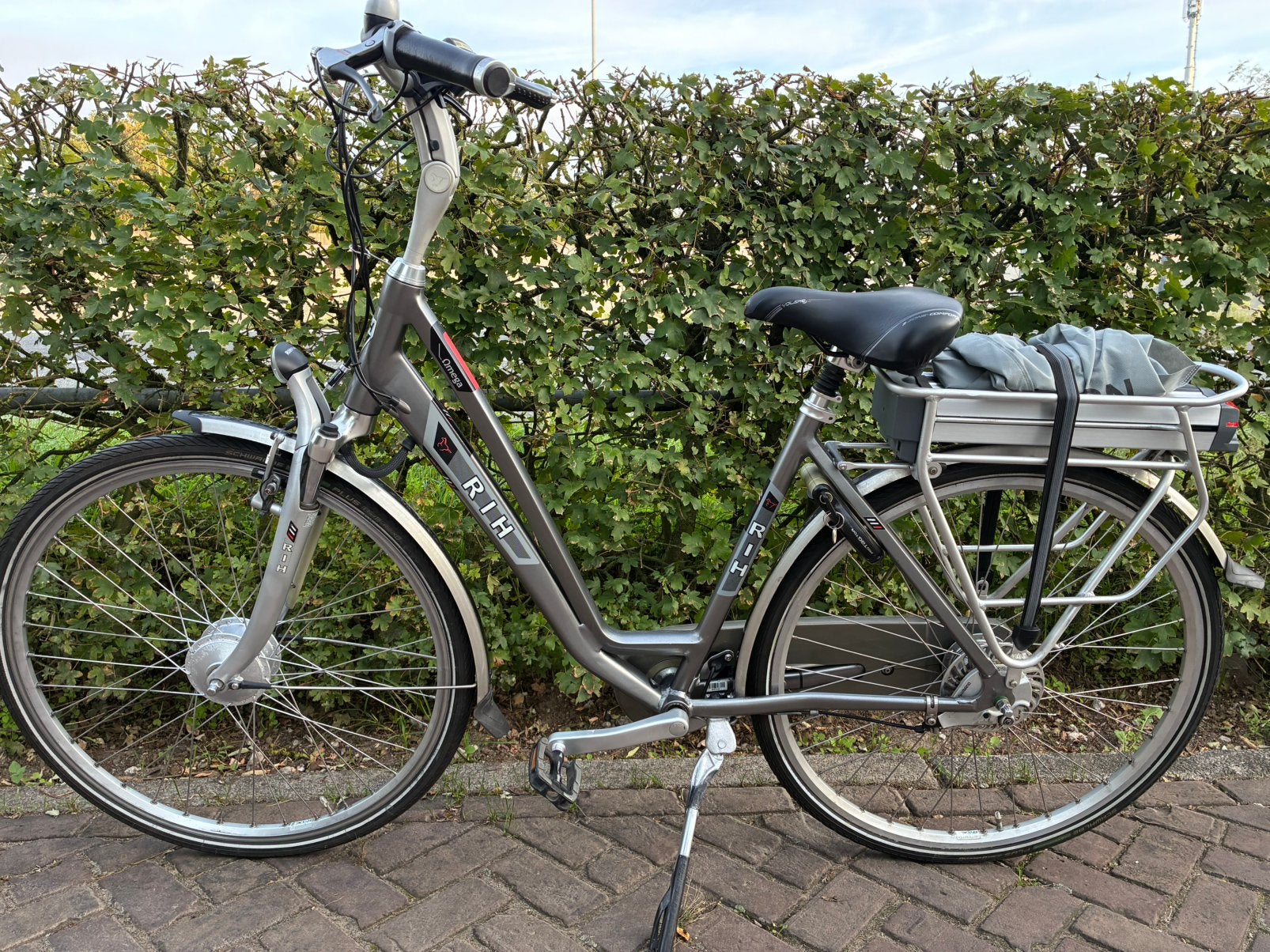 RIH elektrische damesfiets met nieuwe accu, Enlèvement, Comme neuf