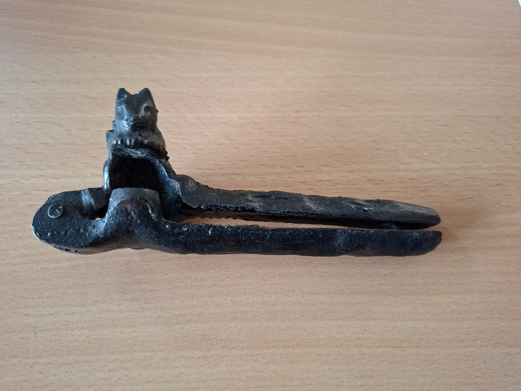 NOTENKRAKERS, EEKHOORN, Ophalen of Verzenden, Zo goed als nieuw