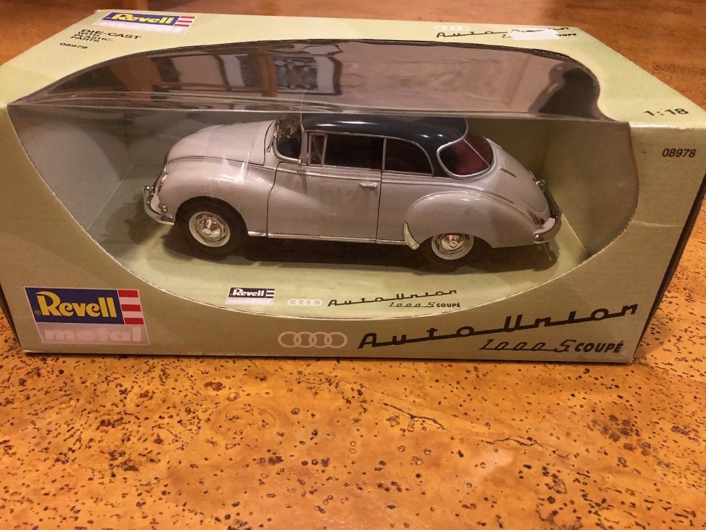 Miniature Revell 1/18 Auto Union 1000 S Coupé, Hobby & Loisirs créatifs, Enlèvement ou Envoi, Neuf, Voiture, Revell