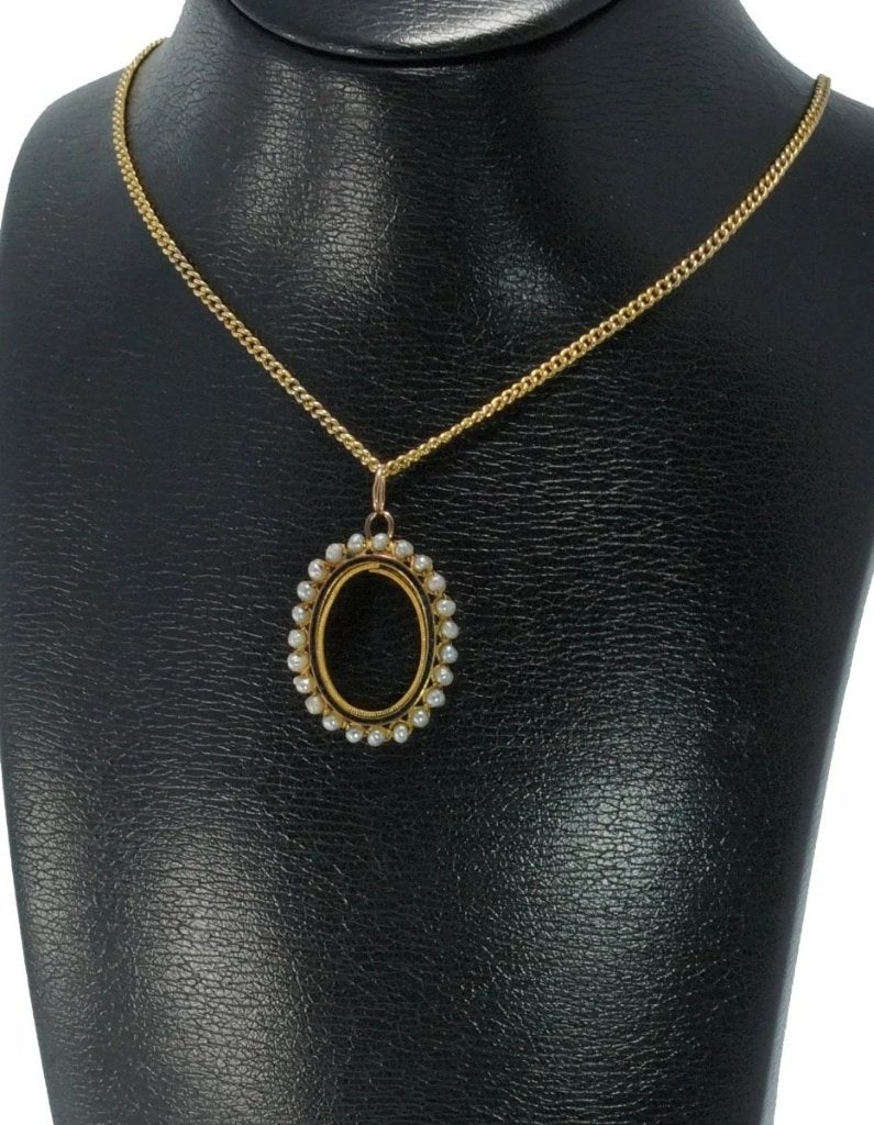 Antieke hanger 14k goud met 22 natuurlijke parels medaillon, Ophalen of Verzenden, Goud, Hanger, Met edelsteen