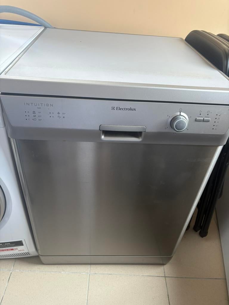 Afwasmachine Electrolux, Elektronische apparatuur, Vaatwasmachines, Ophalen, Zo goed als nieuw, Vrijstaand