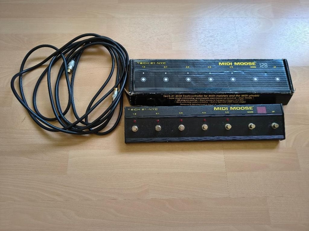 Midi Moose Tech 21 midi voetcontroller, Muziek en Instrumenten, Midi-apparatuur, Ophalen, Gebruikt
