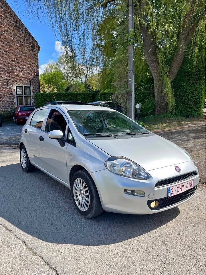 Fiat Punto 1.2i Eenvoudig, Auto's, Voorwielaandrijving, Euro 6, 1199 cc, 5 deurs