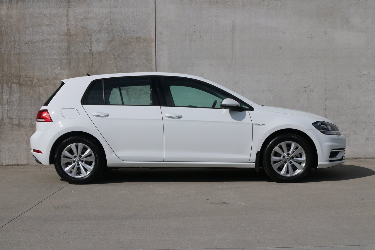 Volkswagen Golf 1.5 TGI DSG | CNG (zeer zuinig) | ACC | Cam, 1498 cc, Zwart, 0 kg, Wit