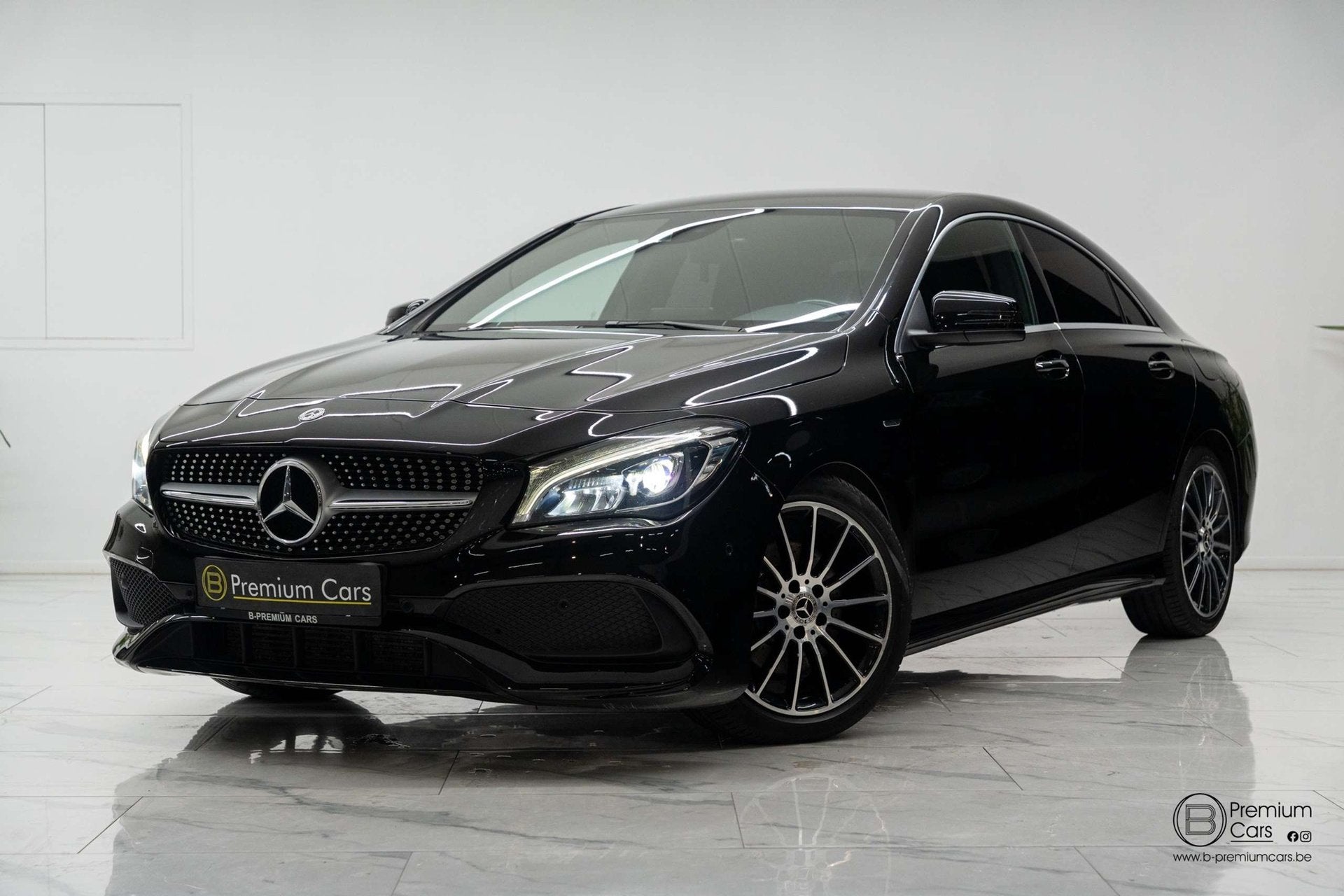 Mercedes-Benz CLA 220 d AMG Line! Facelift! H&K! Cruise! Sfe, Automaat, Gebruikt, 4 cilinders, Zwart