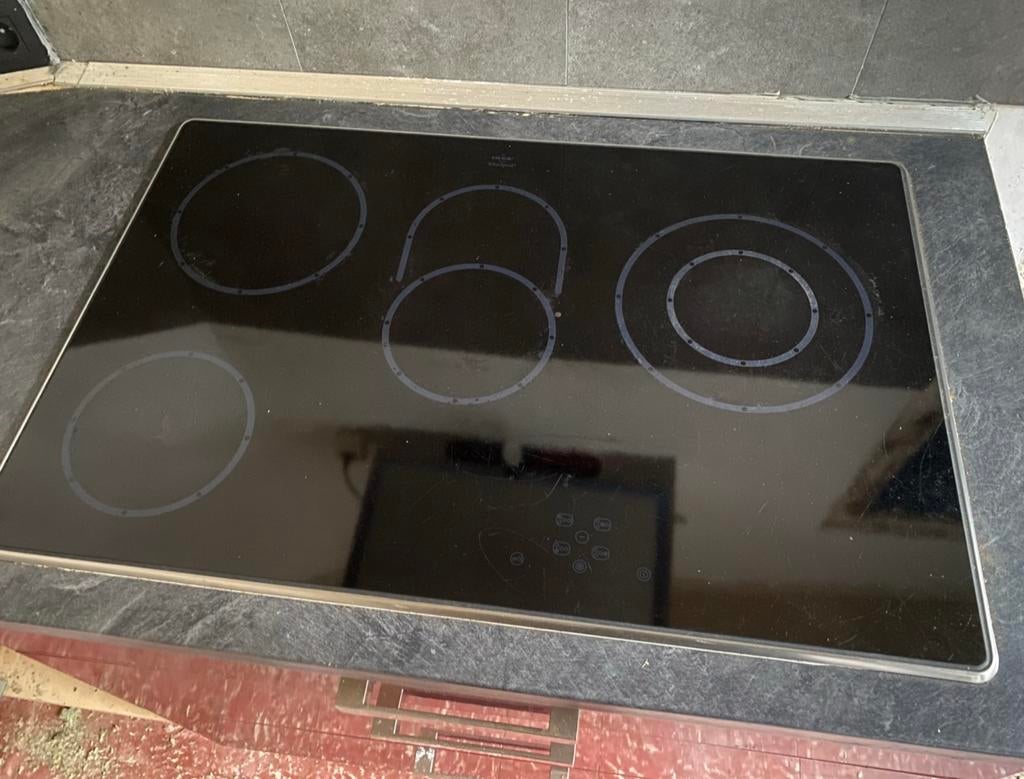 Glaskeramische kookplaat IKEA / Whirlpool 230V, Electroménager, Tables de cuisson, Enlèvement, Utilisé, Céramique, 4 zones de cuisson