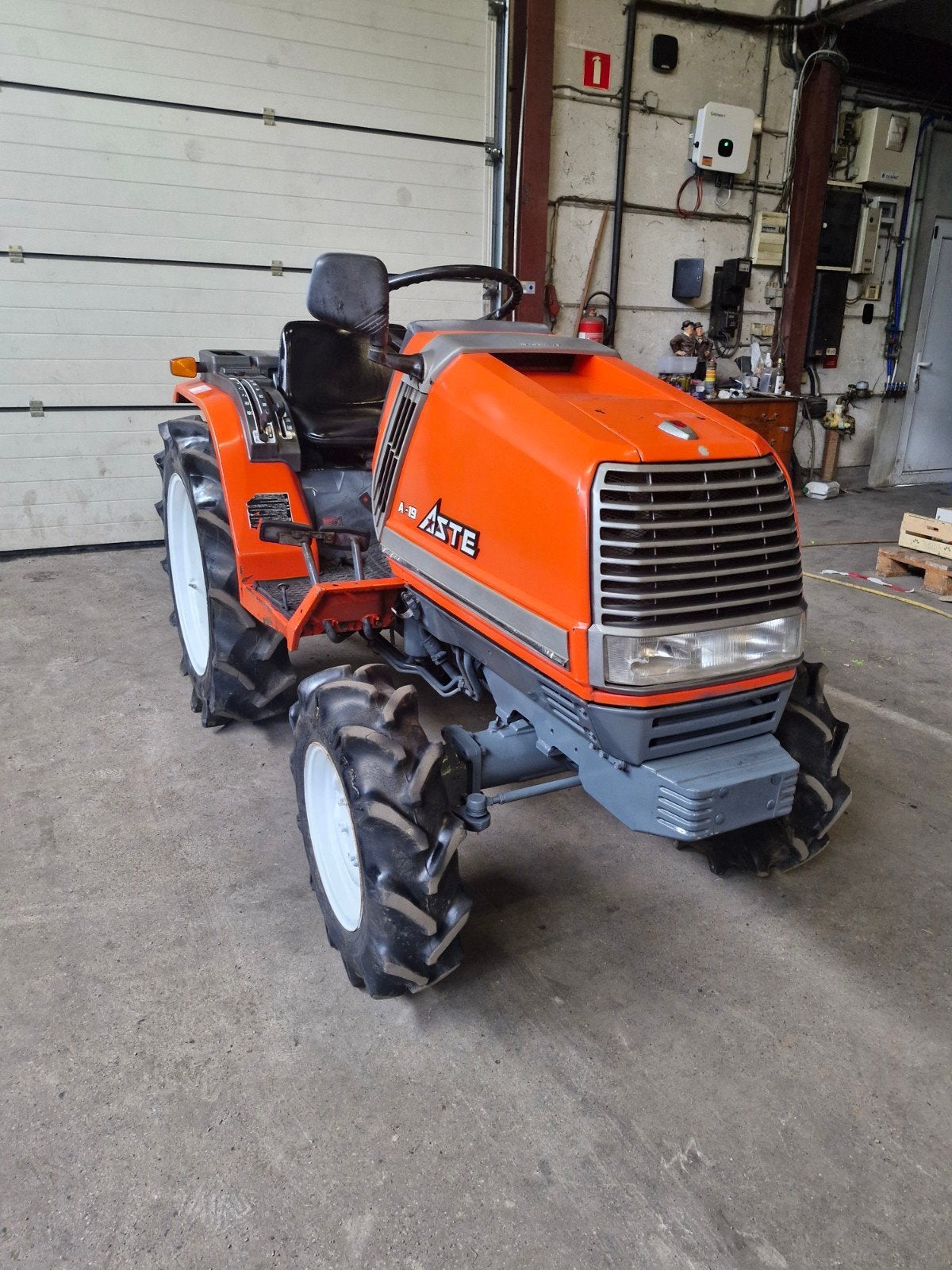 Tracteur 4x4 Kubota 22 cheveaux super etat, Articles professionnels, Enlèvement ou Envoi
