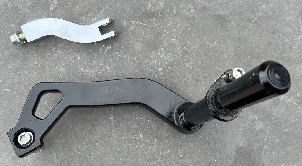 Harley dyna twincam 1999 - 2006, DUO-ZITTER voetsteunbeugels, Motoren, Ophalen, Gebruikt