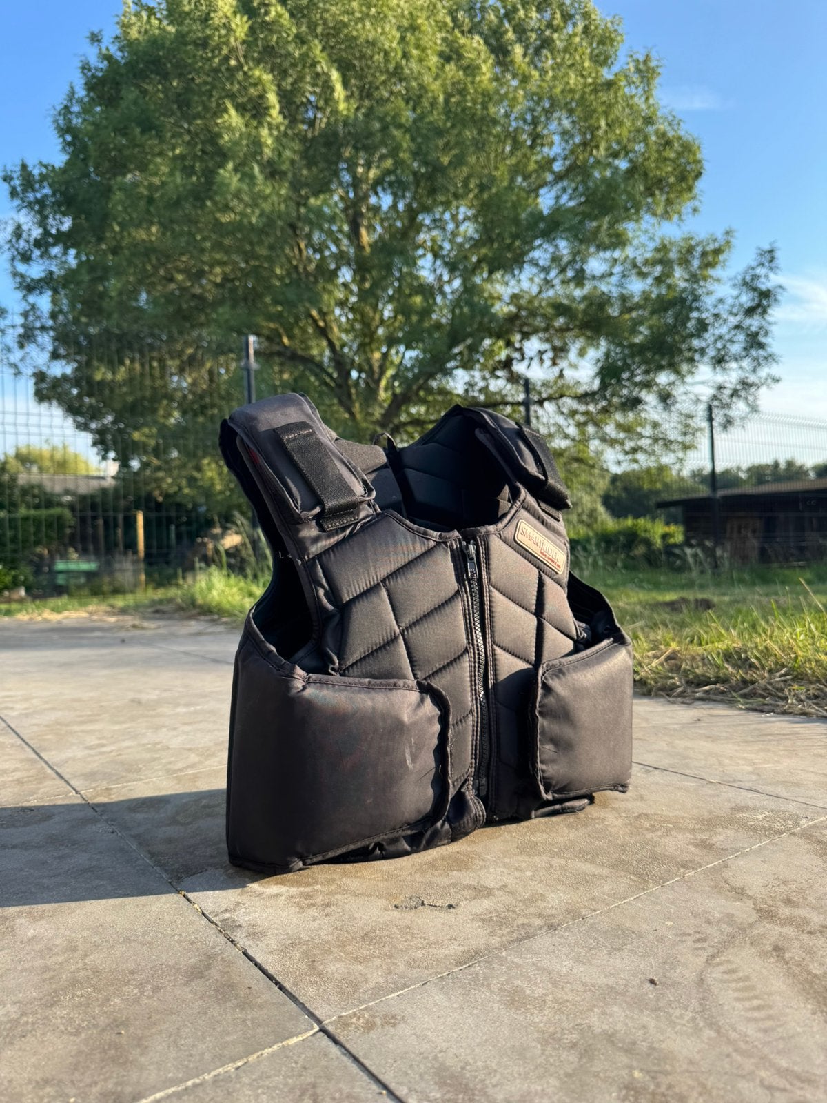 body protector, Dieren en Toebehoren, Ophalen, Zo goed als nieuw, M