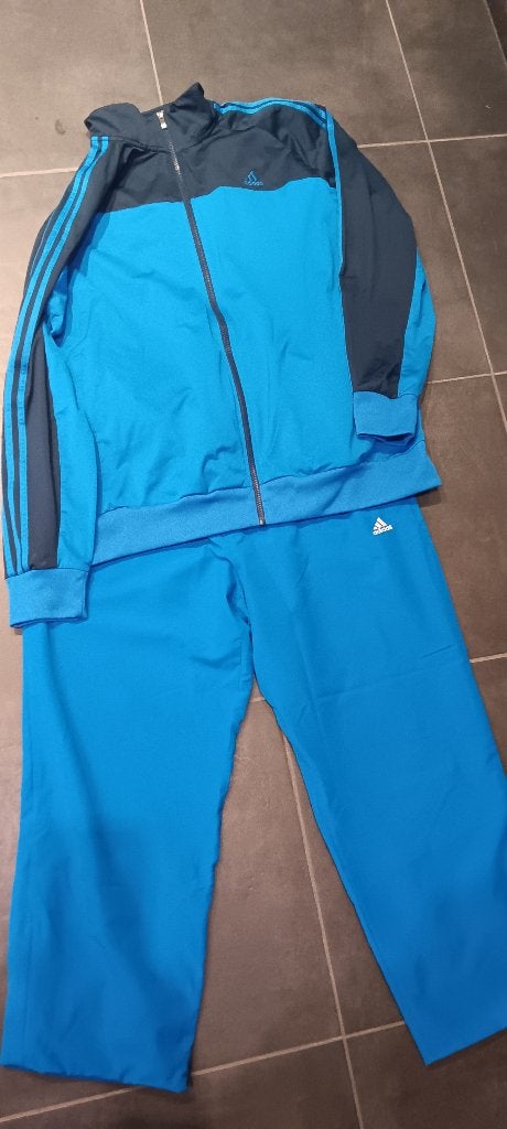 Mooie training adidas 2xl, Kleding | Heren, Sportkleding, Ophalen, Blauw, Overige maten, Zo goed als nieuw