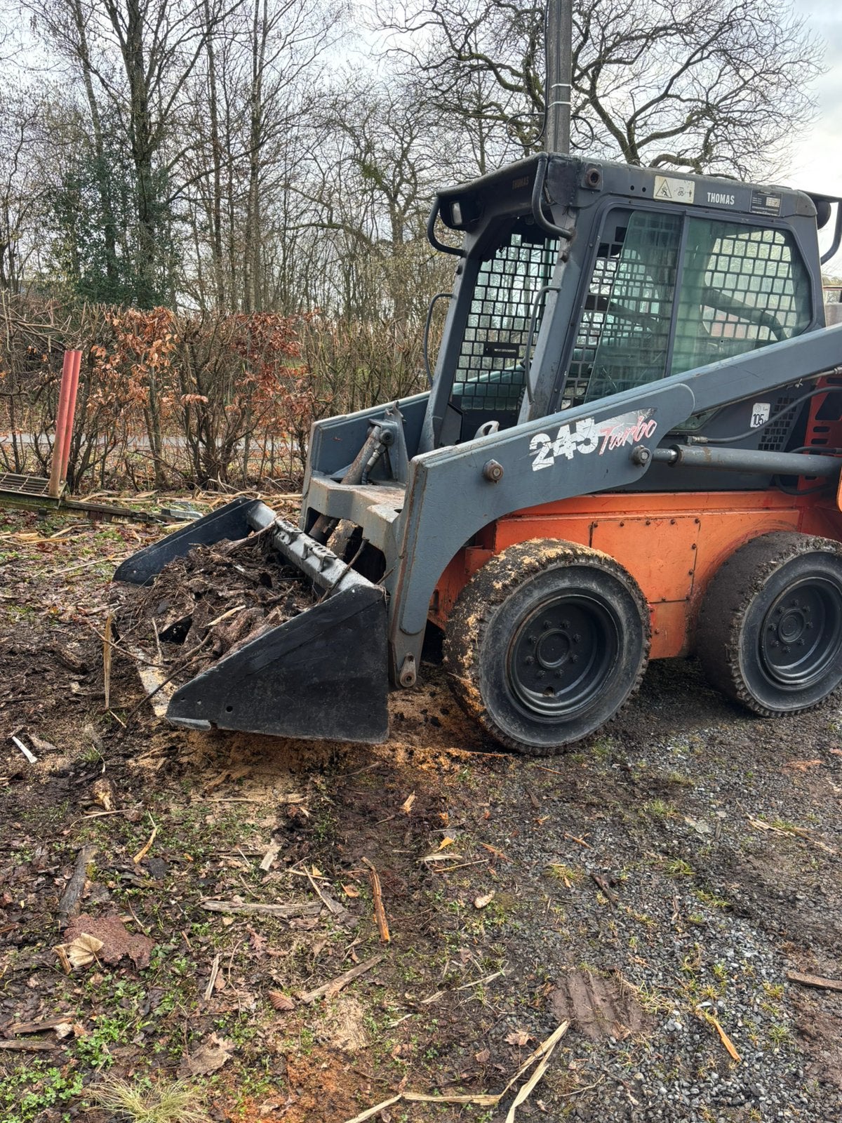 A vendre chargeur sur roue, Enlèvement