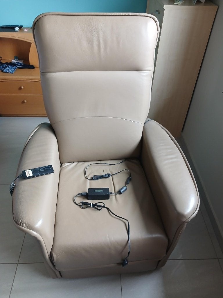 Relax Medalounger LUXE met Hart functie - nieuwstaat, Ophalen, Zo goed als nieuw, Leer