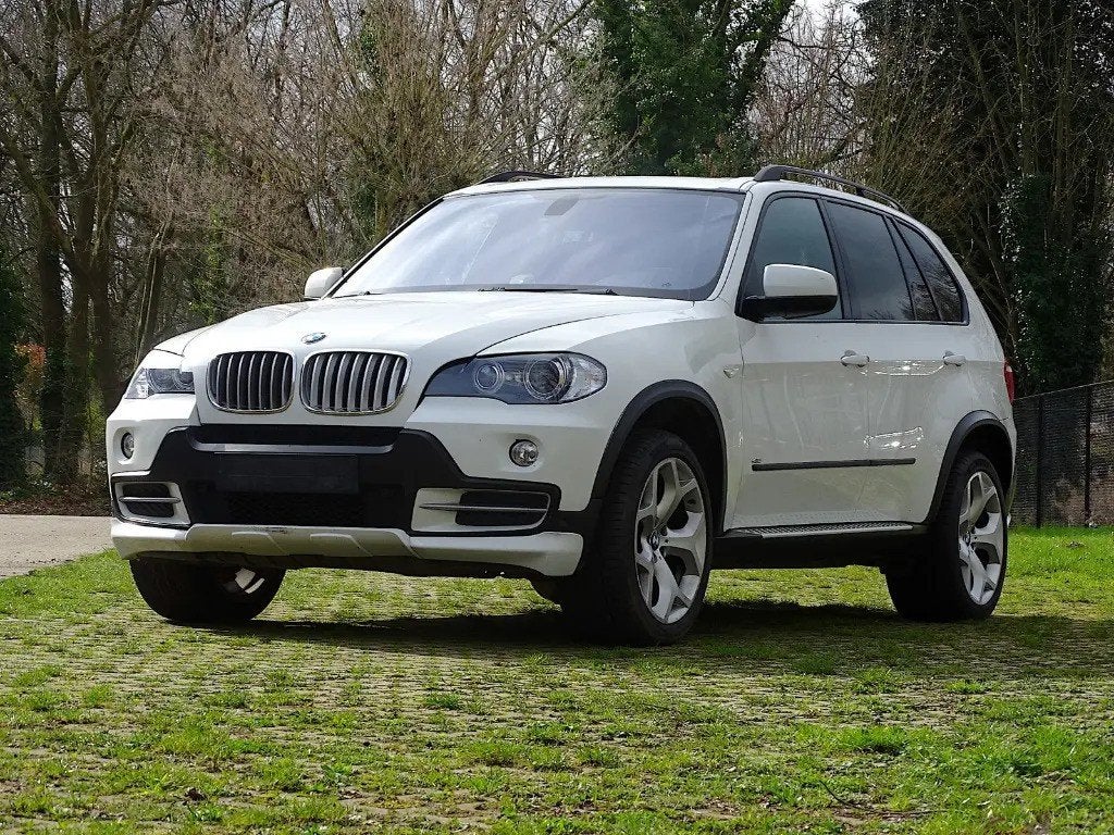 BMW X5 4.8i, 285 g/km, 4799 cc, Wit, Leder