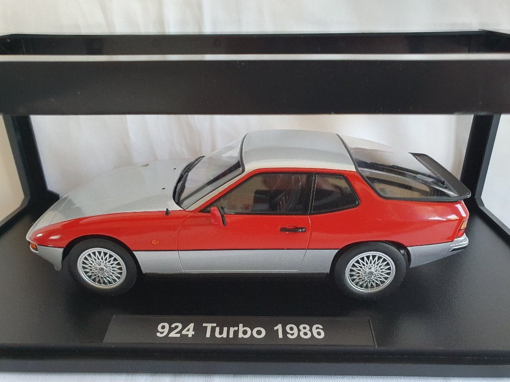 Porsche 924 Turbo Silver/Red 1986 KK-Scale 1:18, Ophalen of Verzenden, Nieuw, Auto, Overige merken