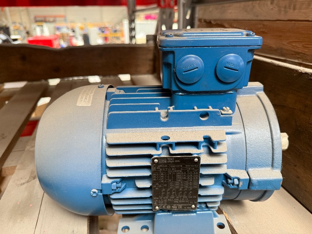 Elektromotor WEG 2.2 kW 3x230/400V, Ophalen, Nieuw, Elektromotor, 1800 rpm of meer