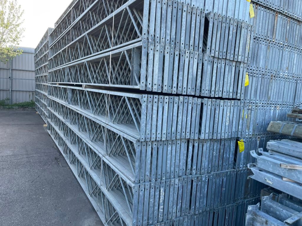 Fermes en treillis | Longueur = 6 320 mm | Hauteur = 360 mm, Enlèvement, Utilisé, Métal, Autres types
