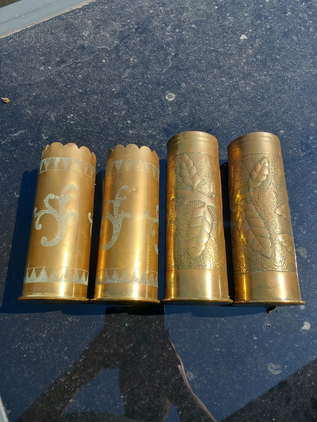 Lot lege Duitse gesculpteerde 7,7cm Hulzen WO1, origineel, Verzamelen, Militaria | Algemeen, Ophalen of Verzenden
