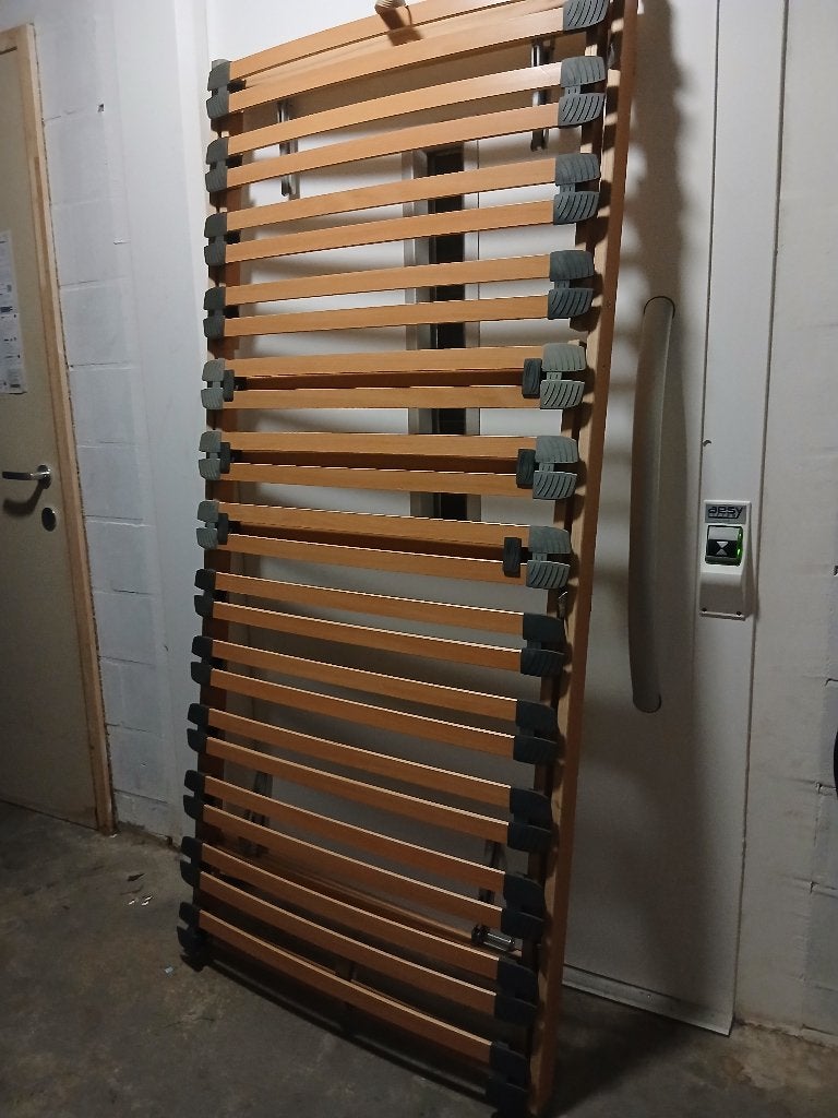 Lattenbodem bed, Ophalen, 90 cm, Eenpersoons, Bruin