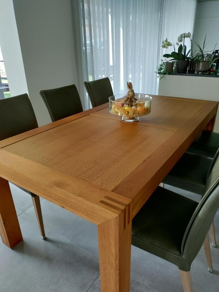 Eettafel, Enlèvement