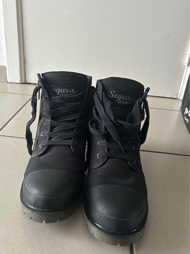 SEGURA Chaussures RUFUS, Femmes, Seconde main, Bottes, Enlèvement