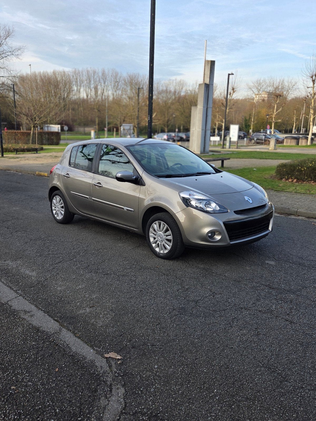 Renault Clio benzine Automatique ( full opties), Achat, Entreprise, Garantie prolongée, Entretenue par le concessionnaire