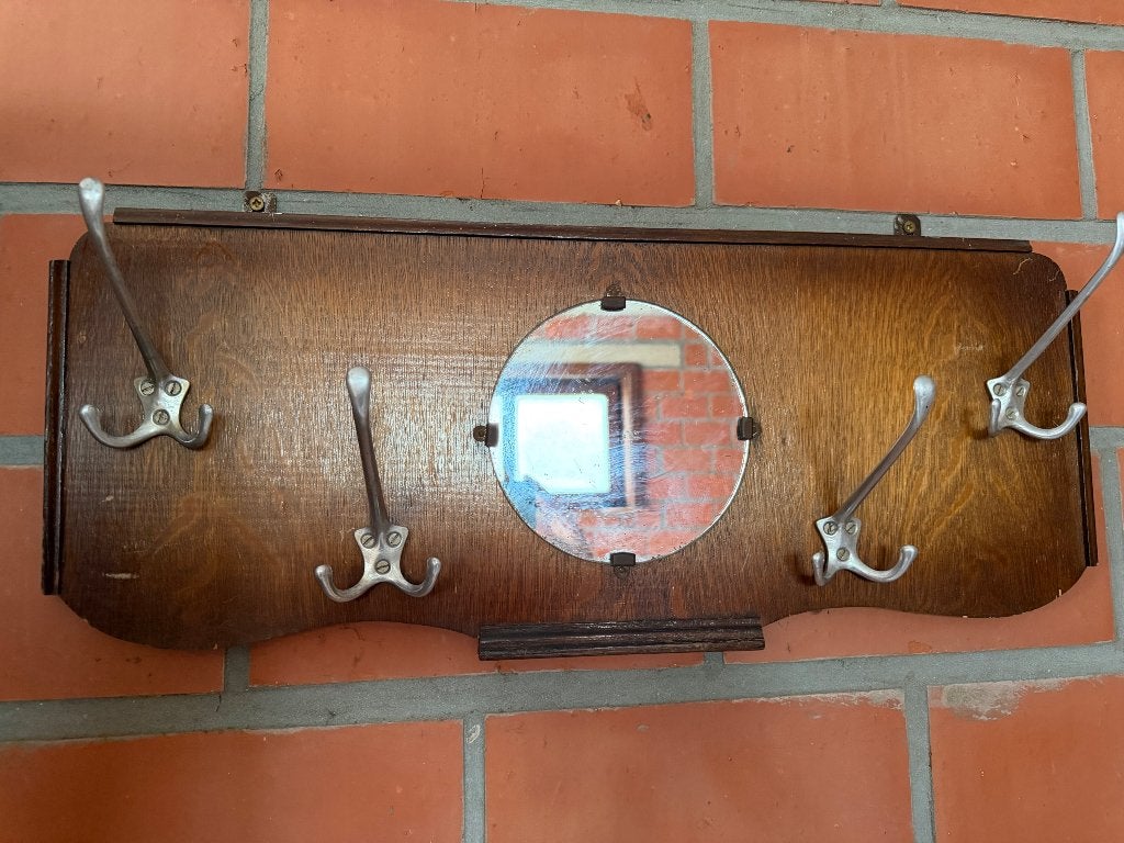 Porte-manteaux, Enlèvement