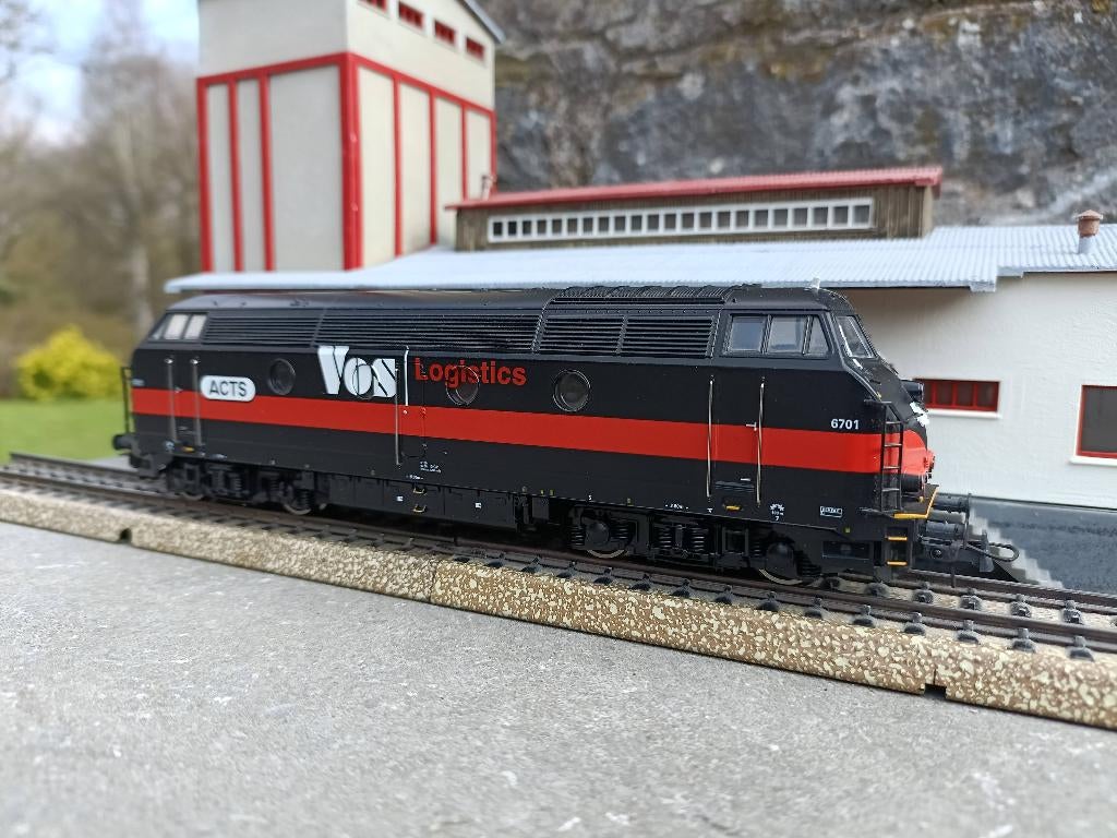 roco locomotive 6701 VOS logistics ex SNCB, Wisselstroom, Locomotief, Ophalen of Verzenden, Zo goed als nieuw